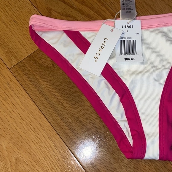 NWT L*Space Bikini ~ Axel Top and Vacay Bottom Classic in size L - Picture 9 of 16